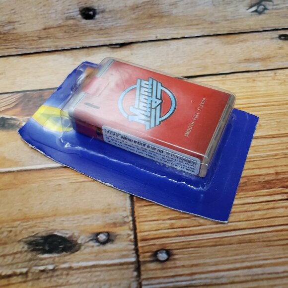 Magna Cigarette Pack Lighter Vintage 80s Novelty Gas Refillable Japan Style HTF - Picture 3 of 6